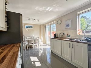 Photo 15- click for photo gallery